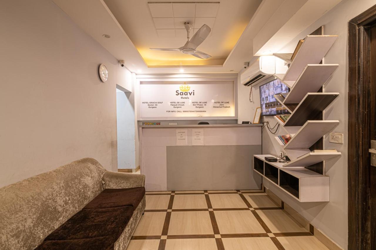 Hotel De Luxe Basai Road Gurgáon Kültér fotó